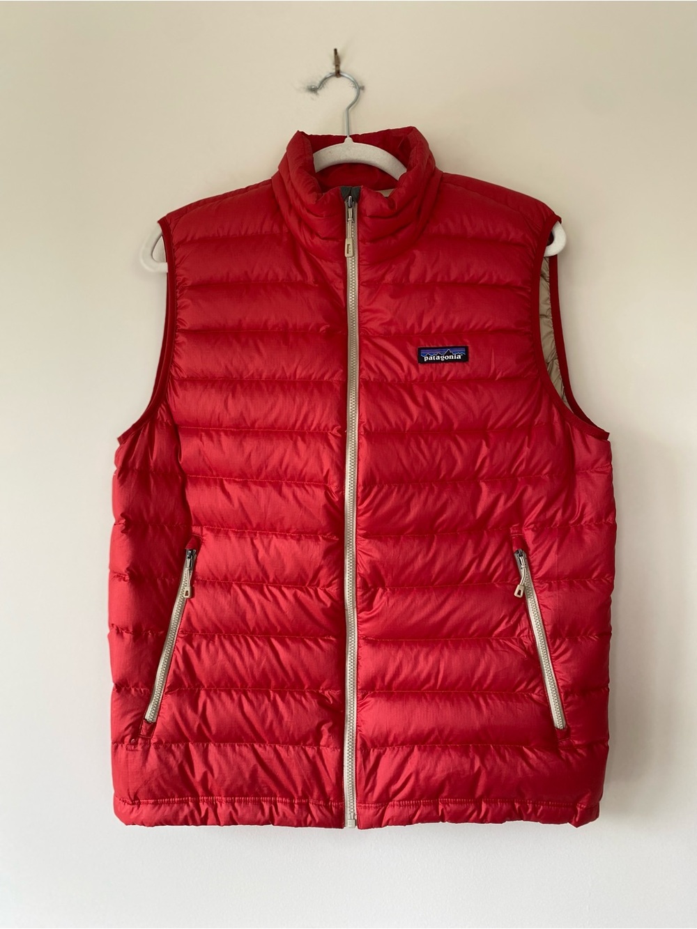 Patagonia Mens Down Sweater Vest Red Lightweight Puffer Goose Down Size M